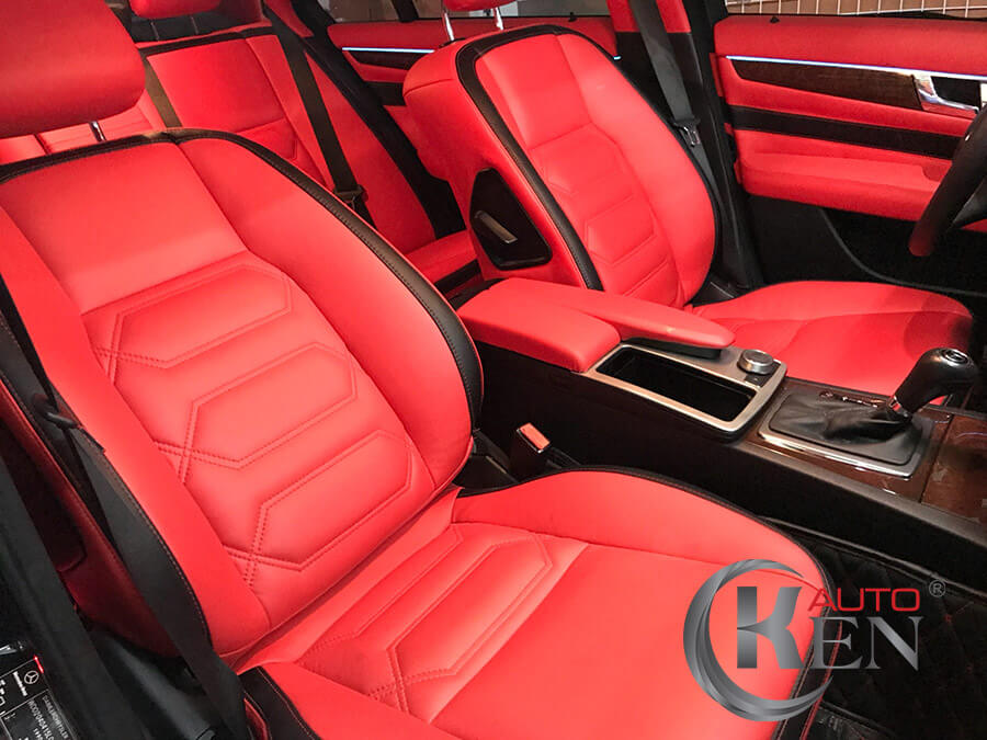 Combo áo bọc ghế xe hơi màu đỏ phù hợp với các xế thể thao phong cách