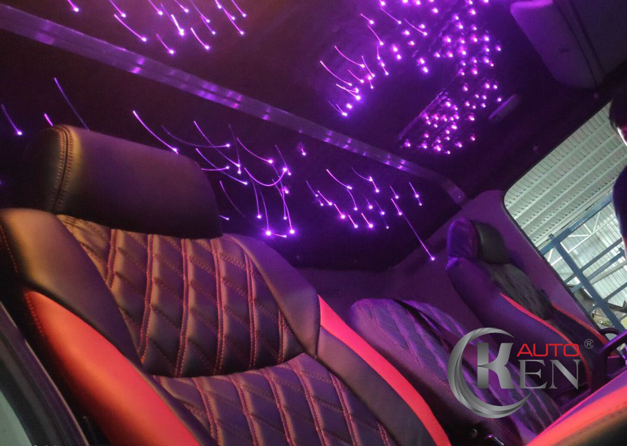 Đèn Led ốp trần xe hơi KenAuto được thi công tỉ mỉ, an toàn